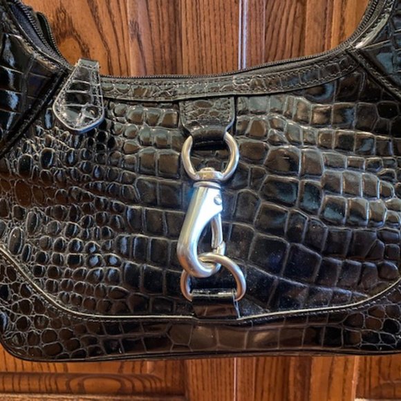 WILSON LEATHER * BLACK embossed CROC Purse HANDBAG * pockets * toggle - Picture 2 of 9